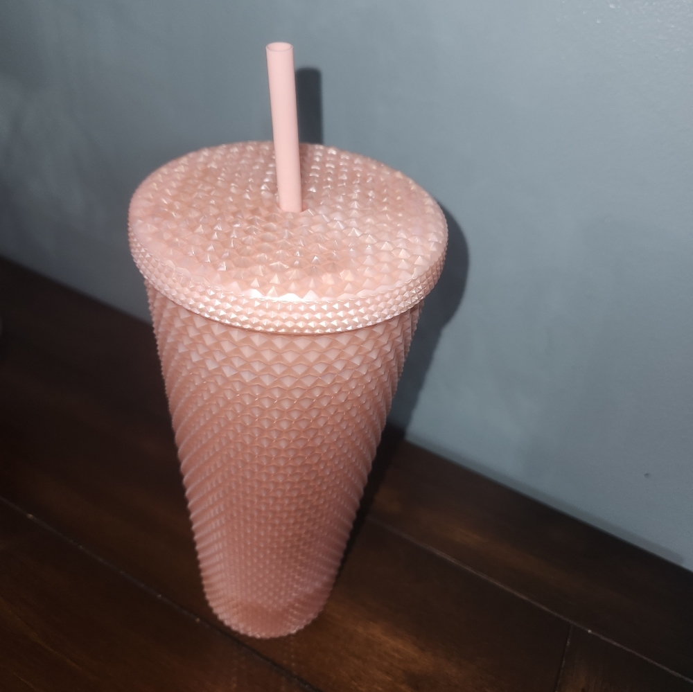 NEW STARBUCKS 2022 Valentine’s Soft Touch Pink Studded Venti 24oz Tumbler - Picture 5 of 8